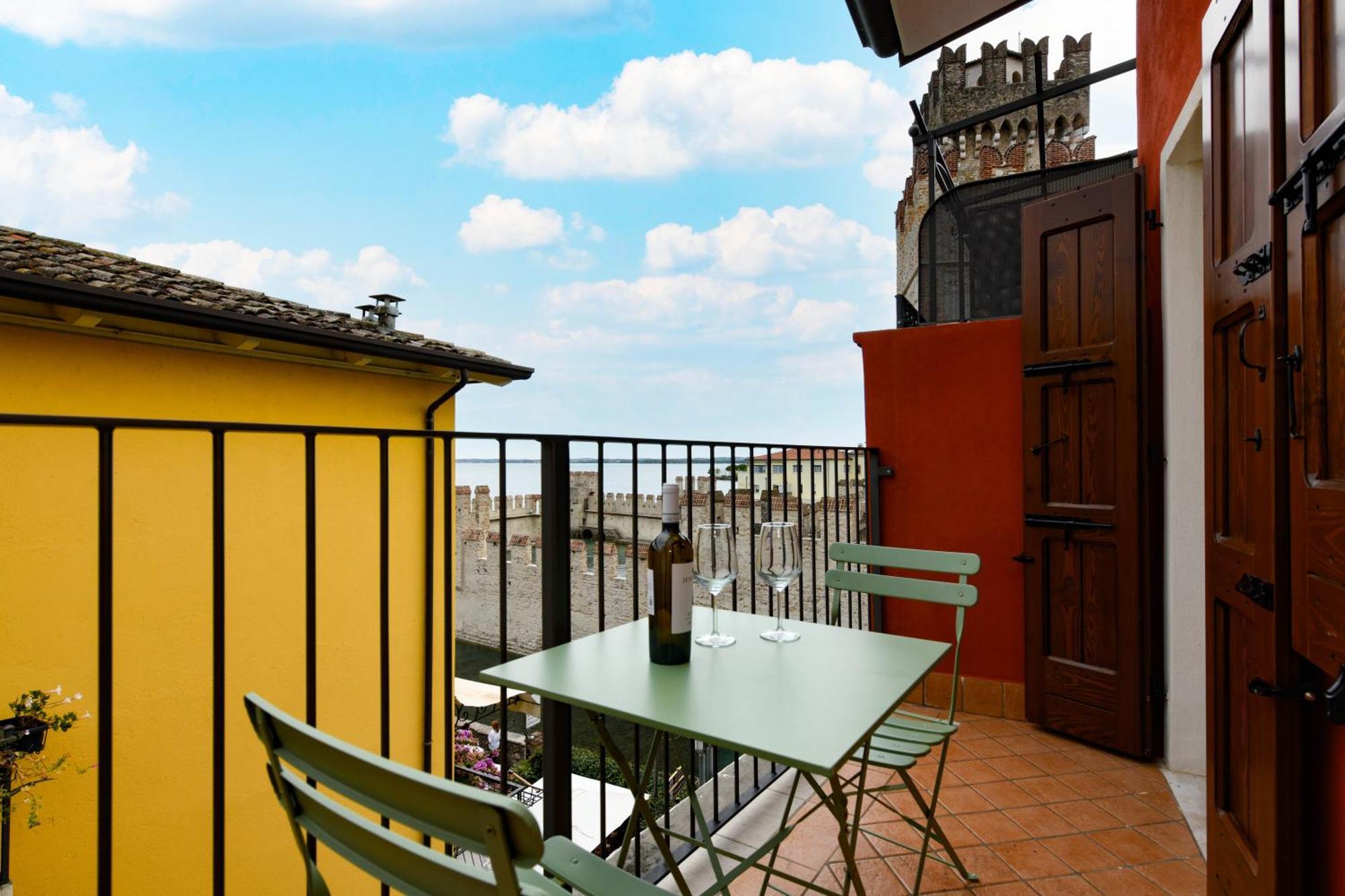 Locanda Carolina Mastino Scala Sirmione Exterior foto