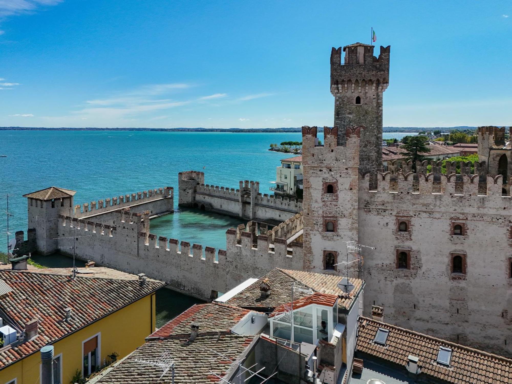 Locanda Carolina Mastino Scala Sirmione Exterior foto